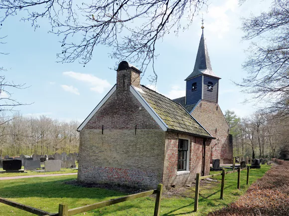 predikantenhuisje en kerk Duurswoude