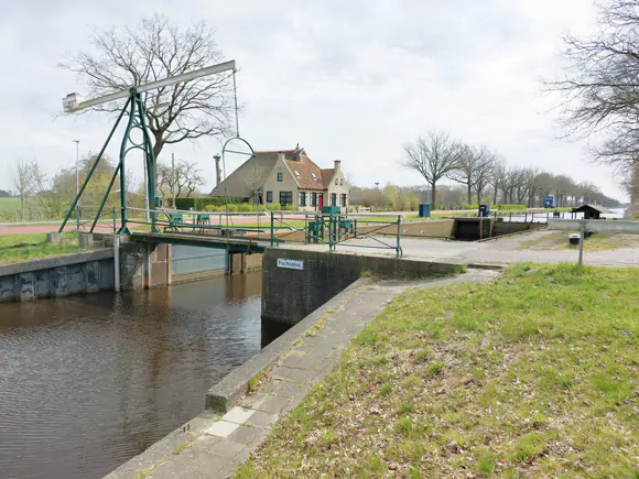 Opsterlandse Compagnonsvaart, sluis
