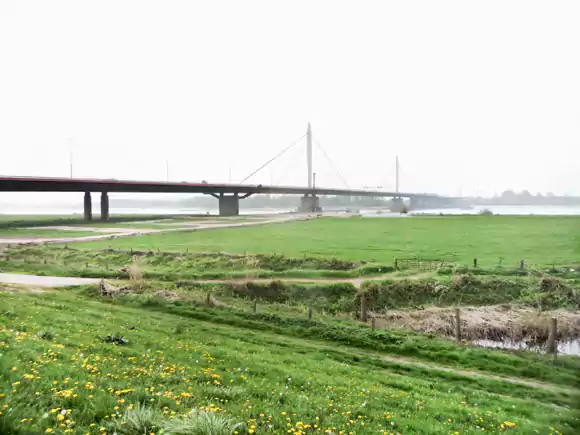 Waalbrug bij Ewijk