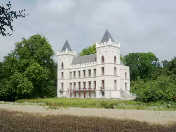 kasteel Beverweerd (13e eeuw)